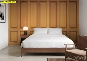 วอลเปเปอร์ลายไม้คลาสสิก ช่วยให้บรรยากาศภายในดูสุภาพ นิ่ง และมีความต่อเนื่องทางสายตา